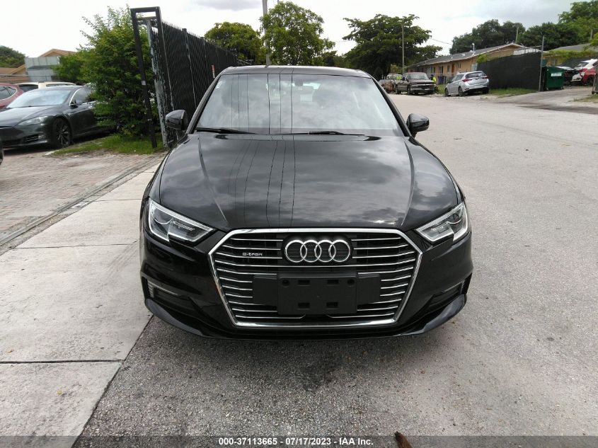 2017 AUDI A3 SPORTBACK E-TRON PREMIUM - WAUUPBFF8HA035487