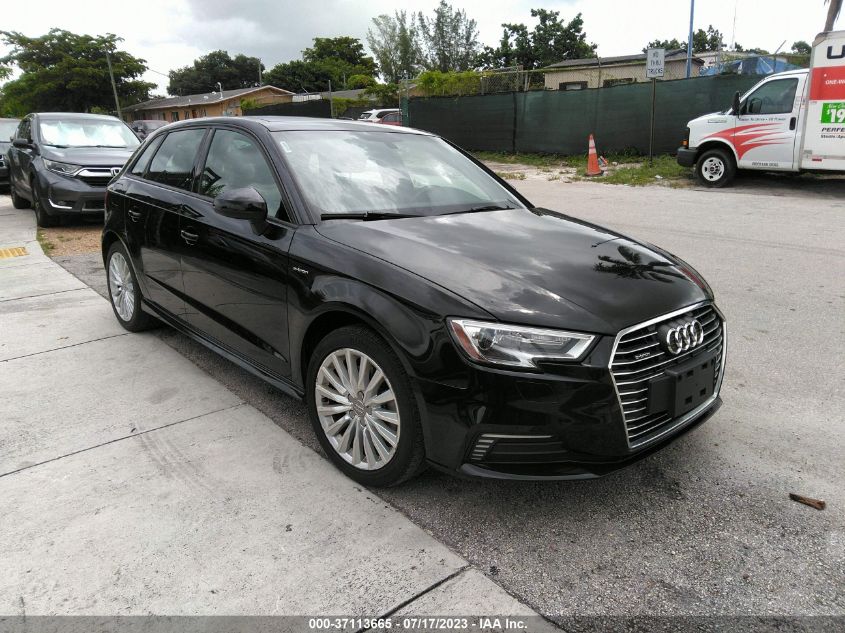 2017 AUDI A3 SPORTBACK E-TRON PREMIUM - WAUUPBFF8HA035487