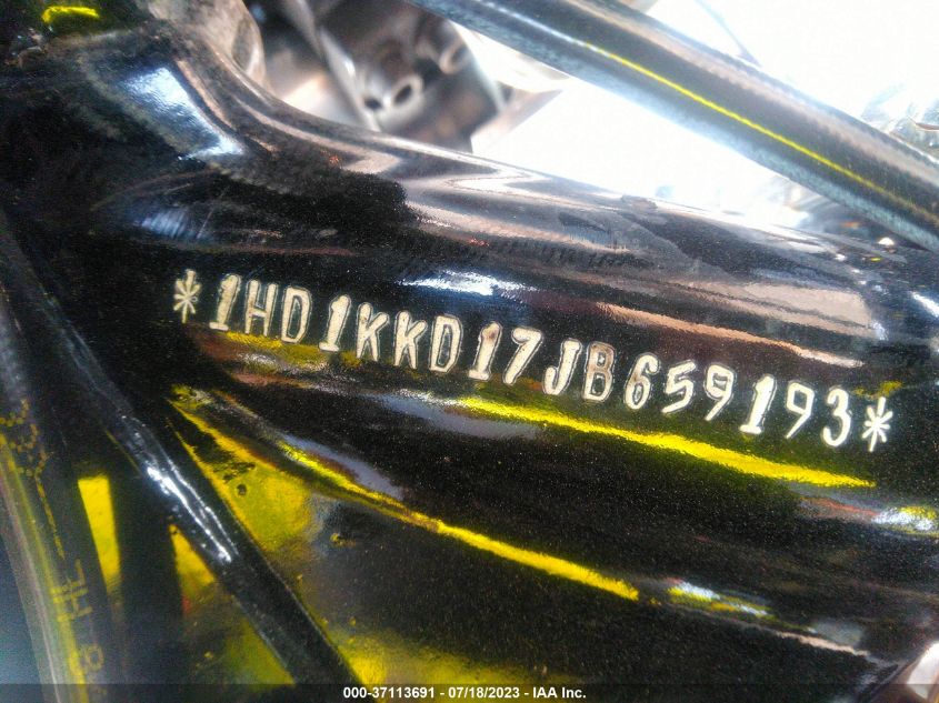 2018 HARLEY-DAVIDSON FLHTKL ULTRA LIMITED LOW 1HD1KKD17JB659193