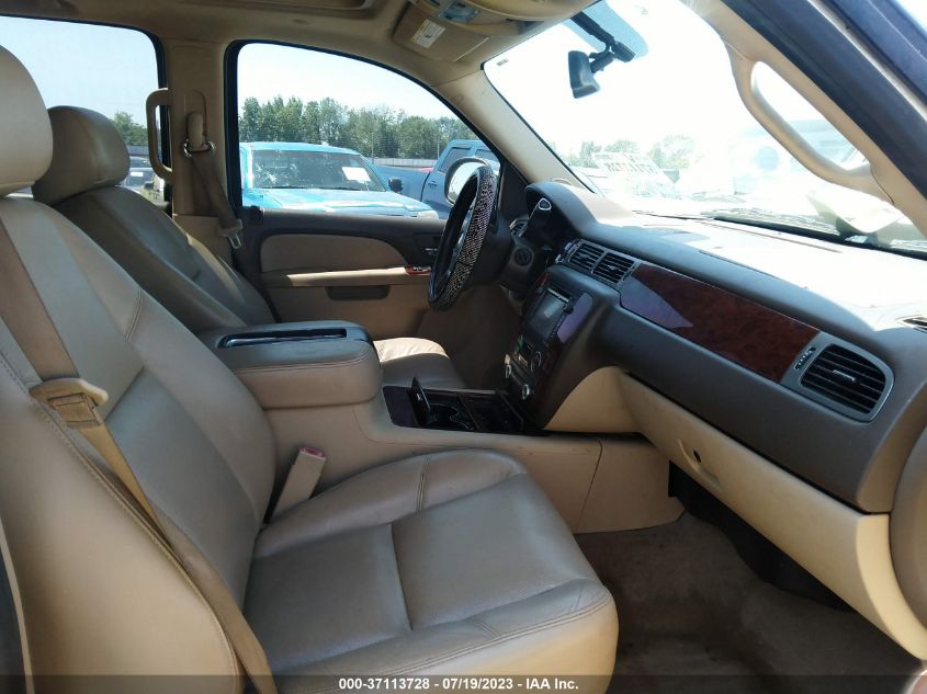 2013 CHEVROLET TAHOE LTZ - 1GNSCCE06DR335699