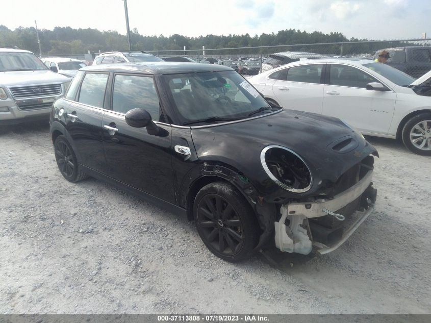 2017 MINI HARDTOP 4 DOOR S - WMWXU3C52H2D32257