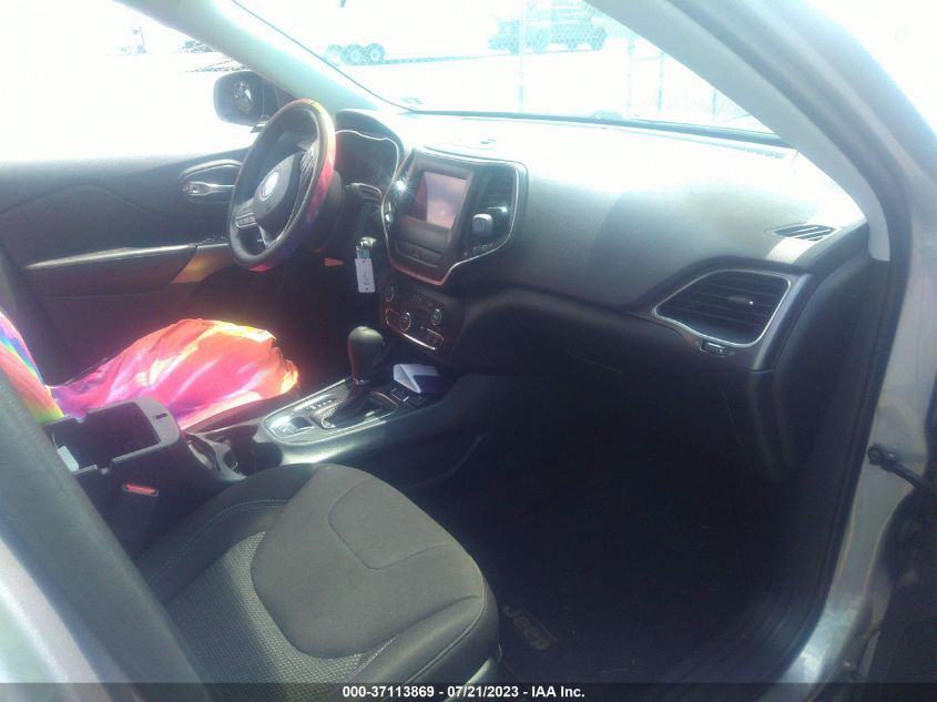 2019 JEEP CHEROKEE LATITUDE - 1C4PJLCB6KD247481