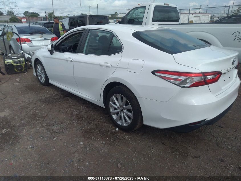 2019 TOYOTA CAMRY LE - 4T1B11HK9KU822255