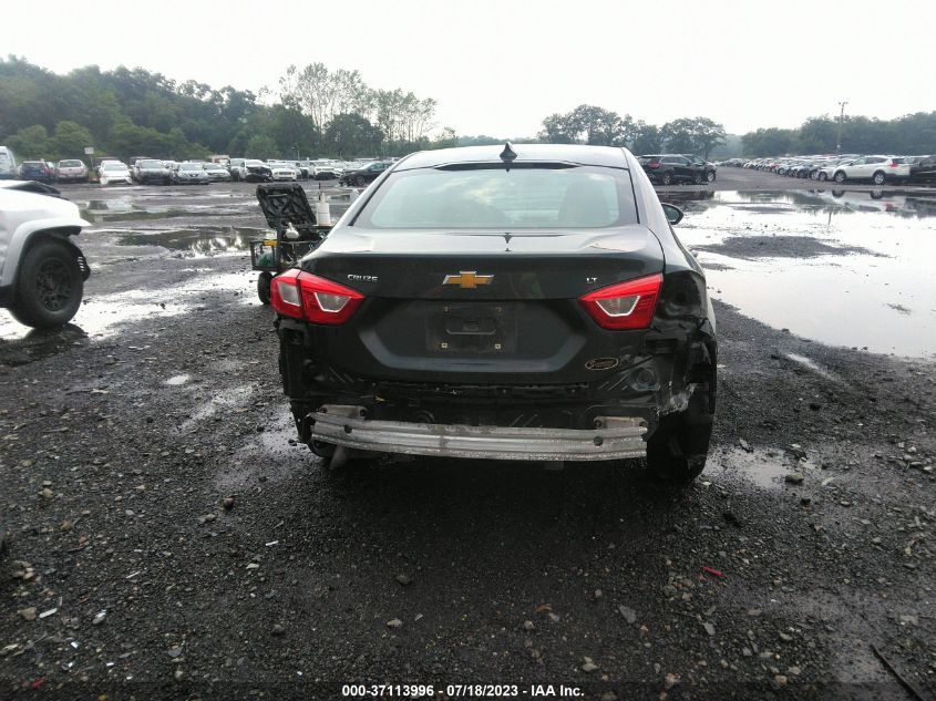 2018 CHEVROLET CRUZE LT - 1G1BE5SM4J7123065