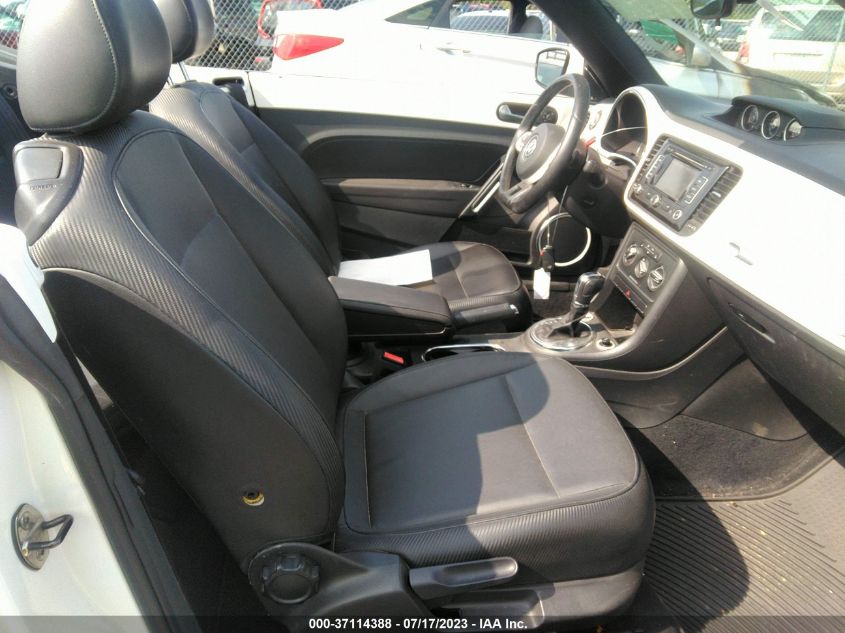 2013 VOLKSWAGEN BEETLE CONVERTIBLE 2.0L TDI W/SOUND/NAV 3VW5L7AT7DM805573