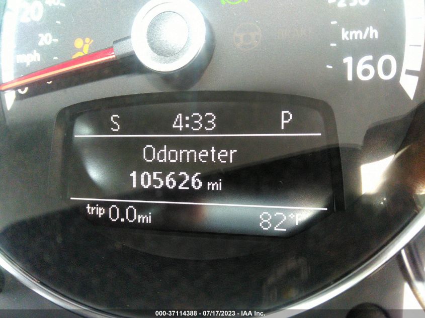 2013 VOLKSWAGEN BEETLE CONVERTIBLE 2.0L TDI W/SOUND/NAV 3VW5L7AT7DM805573