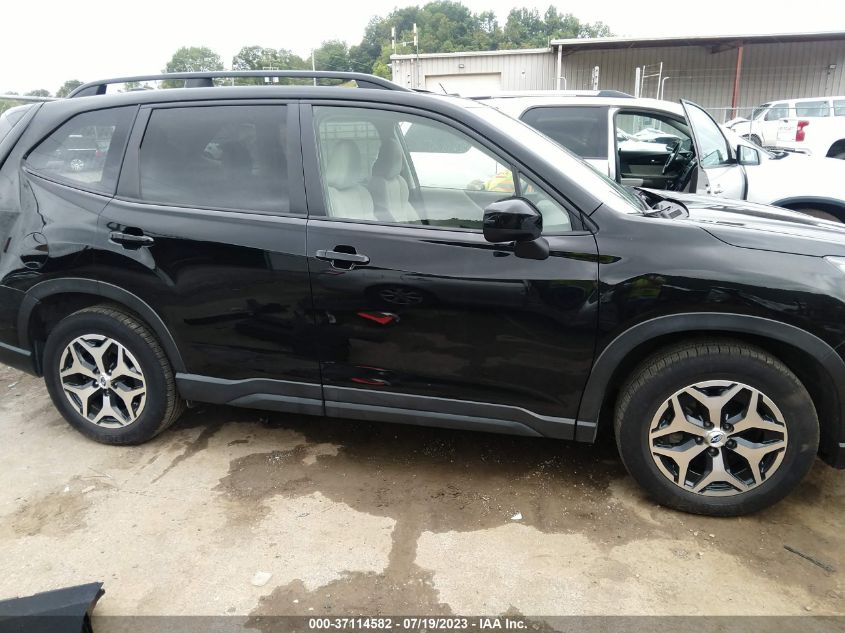 2021 SUBARU FORESTER PREMIUM - JF2SKAFC2MH422807