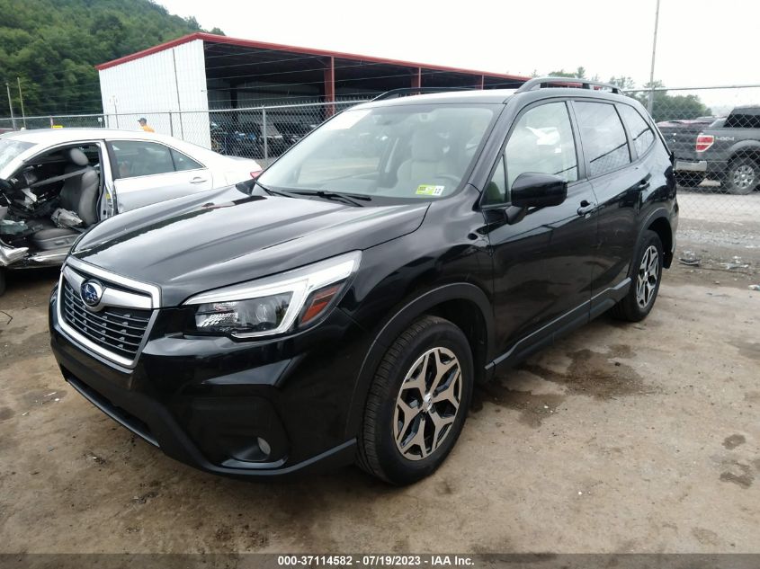 2021 SUBARU FORESTER PREMIUM - JF2SKAFC2MH422807