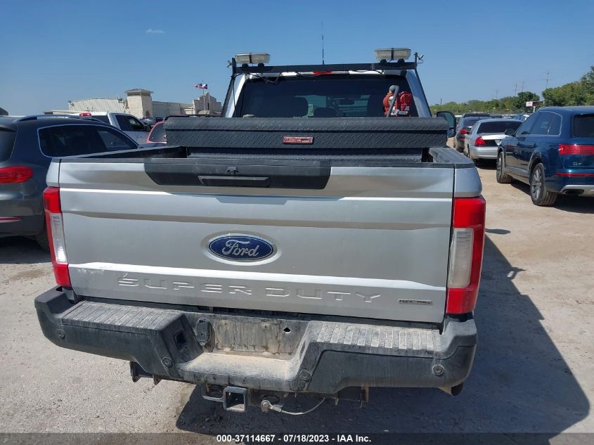 2017 FORD SUPER DUTY F-250 SRW LARIAT/PLATINUM - 1FT7W2B60HEC90653