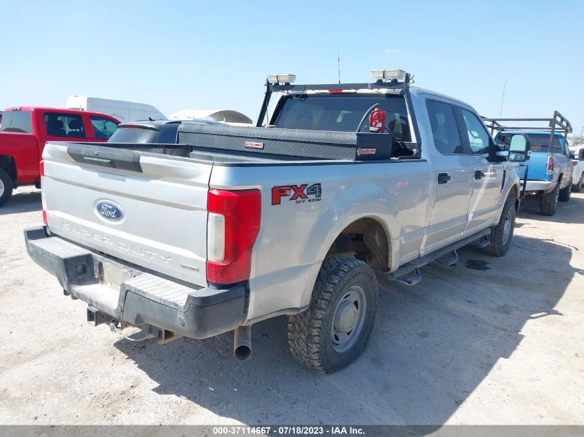 2017 FORD SUPER DUTY F-250 SRW LARIAT/PLATINUM - 1FT7W2B60HEC90653