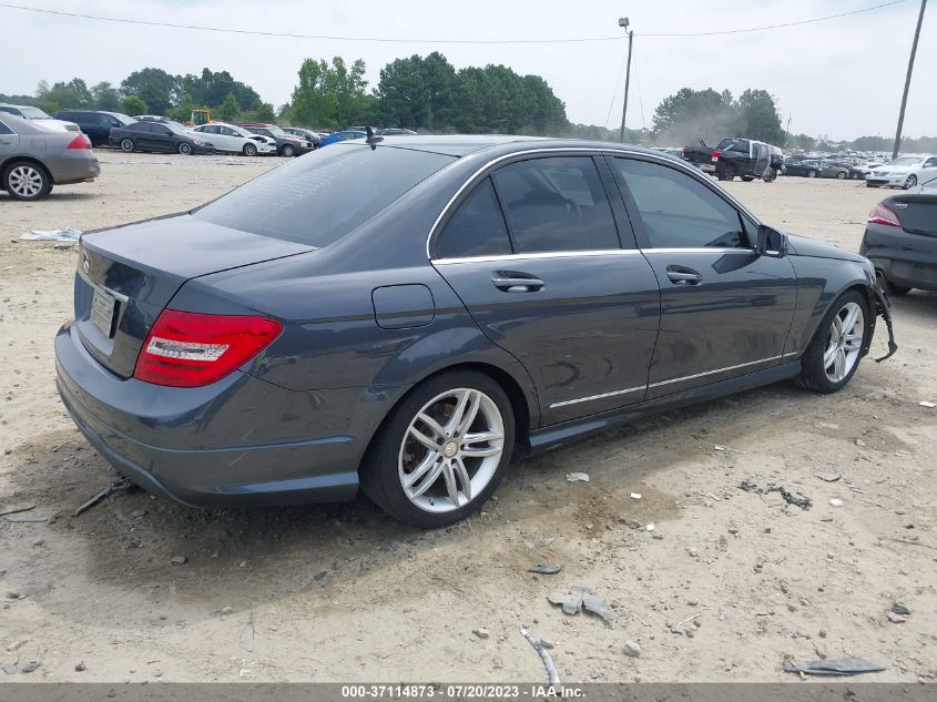 2013 MERCEDES-BENZ C 250 SPORT/LUXURY - WDDGF4HB5DR246365