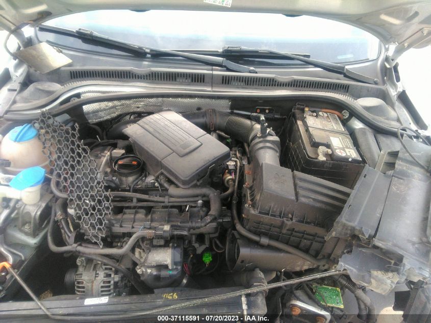 2013 VOLKSWAGEN GLI AUTOBAHN W/NAV 3VW5A7AJ6DM233481