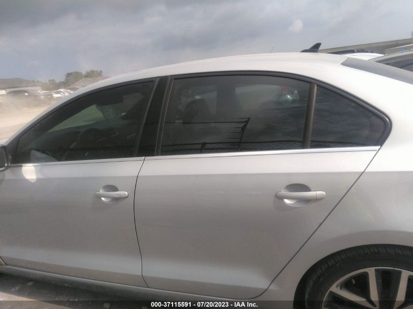2013 VOLKSWAGEN GLI AUTOBAHN W/NAV 3VW5A7AJ6DM233481