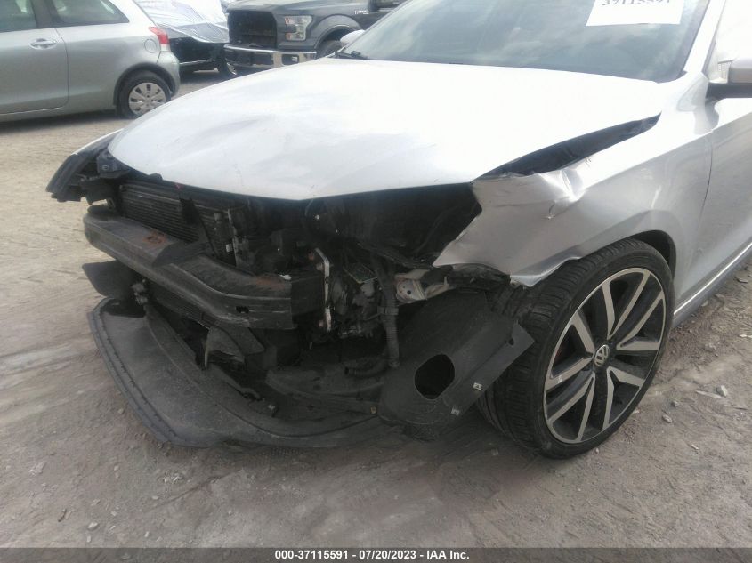 2013 VOLKSWAGEN GLI AUTOBAHN W/NAV 3VW5A7AJ6DM233481