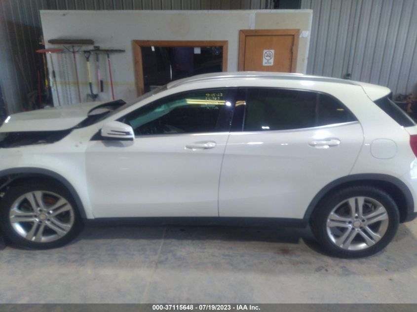 2015 MERCEDES-BENZ GLA-CLASS GLA 250 - WDCTG4GB6FJ076293