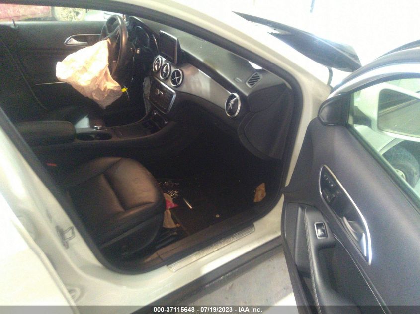 2015 MERCEDES-BENZ GLA-CLASS GLA 250 - WDCTG4GB6FJ076293