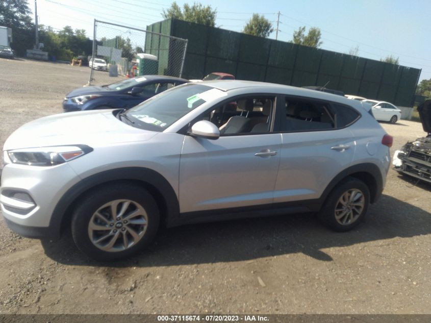 2018 HYUNDAI TUCSON SE - KM8J2CA49JU659685