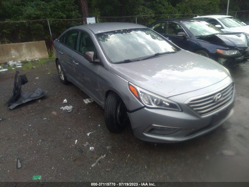 2015 HYUNDAI SONATA 2.4L SE - 5NPE24AF3FH143336