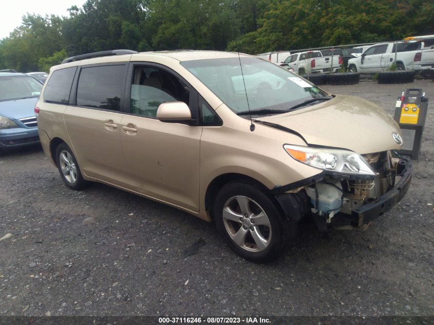 2013 TOYOTA SIENNA LE - 5TDKK3DCXDS346987