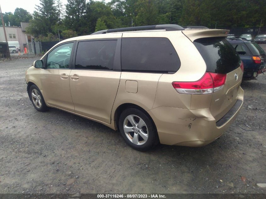 2013 TOYOTA SIENNA LE - 5TDKK3DCXDS346987