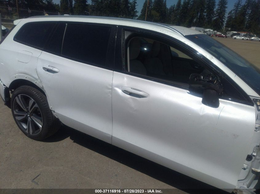 2023 VOLVO V60 CROSS COUNTRY B5 PLUS YV4L12WZ0P2106424