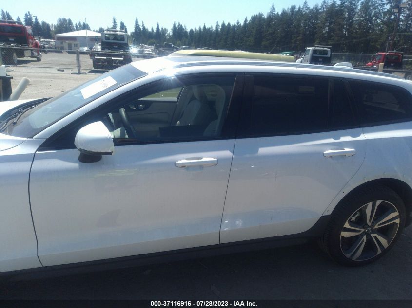 2023 VOLVO V60 CROSS COUNTRY B5 PLUS YV4L12WZ0P2106424