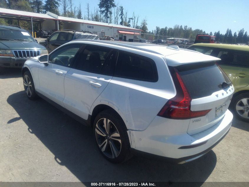 2023 VOLVO V60 CROSS COUNTRY B5 PLUS YV4L12WZ0P2106424