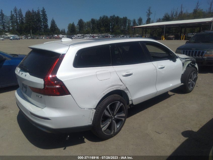 2023 VOLVO V60 CROSS COUNTRY B5 PLUS YV4L12WZ0P2106424