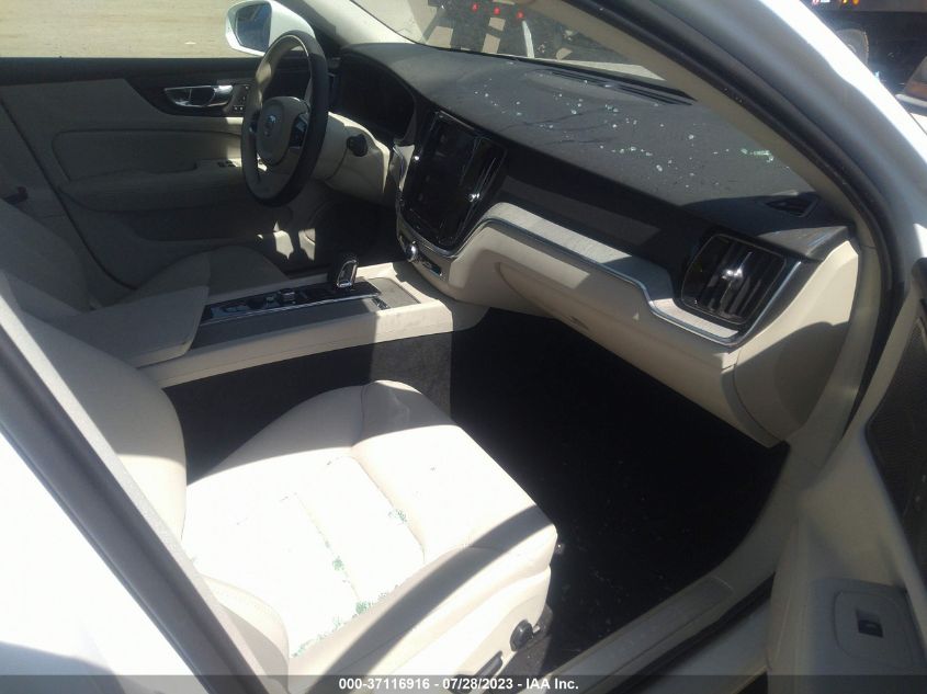 2023 VOLVO V60 CROSS COUNTRY B5 PLUS YV4L12WZ0P2106424