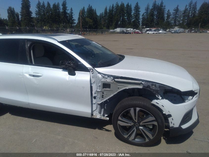 2023 VOLVO V60 CROSS COUNTRY B5 PLUS YV4L12WZ0P2106424