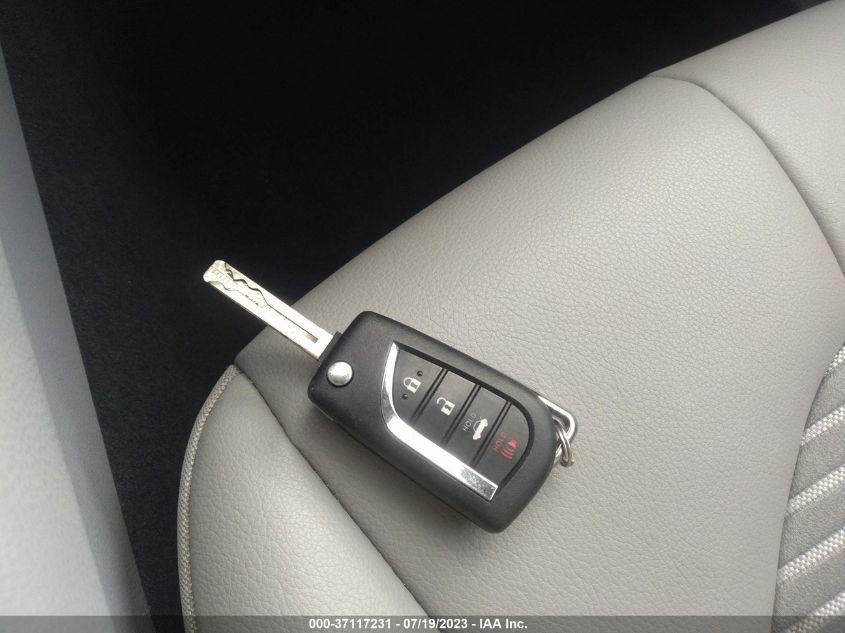 2022 TOYOTA CAMRY SE - 4T1G11AKXNU060106