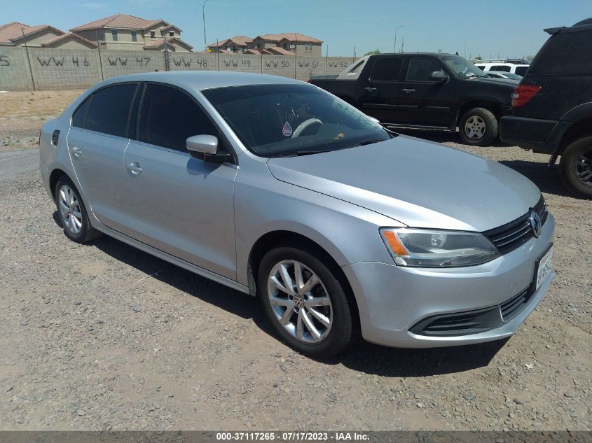 2014 VOLKSWAGEN JETTA SEDAN SE W/CONNECTIVITY - 3VWD17AJ7EM357191