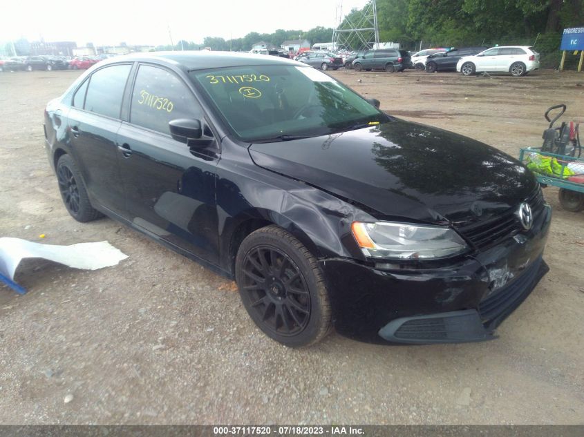 2014 VOLKSWAGEN JETTA SEDAN S - 3VW2K7AJ3EM398616