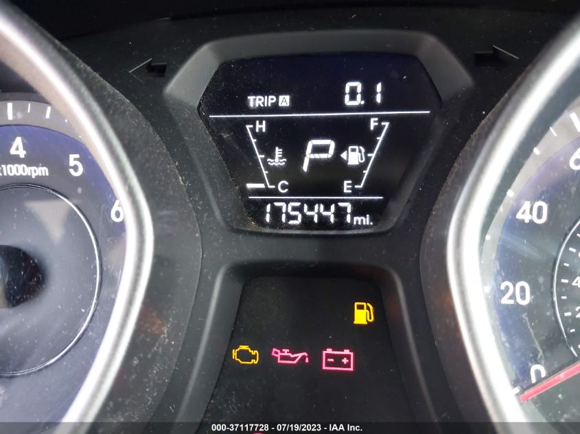 2015 HYUNDAI ELANTRA SE - 5NPDH4AE8FH571694