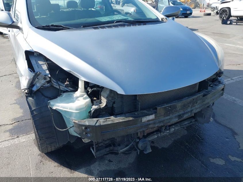 2015 HYUNDAI ELANTRA SE - 5NPDH4AE8FH571694