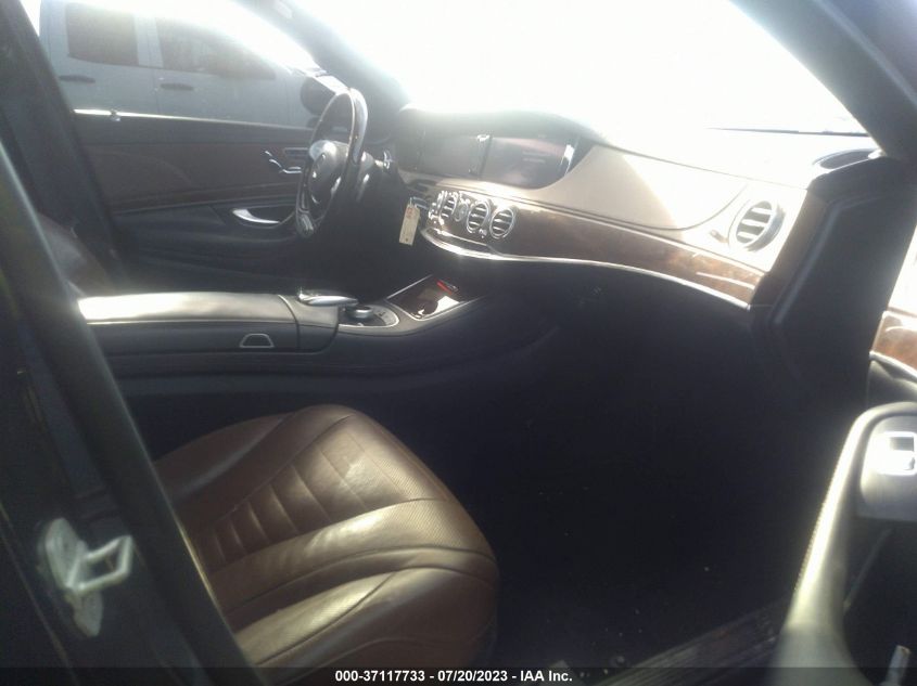 2015 MERCEDES-BENZ S 550 - WDDUG8CB0FA078568