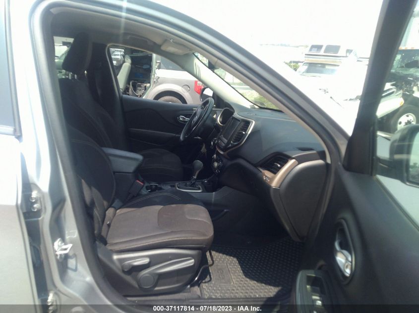 2016 JEEP CHEROKEE LATITUDE - 1C4PJMCS8GW226617