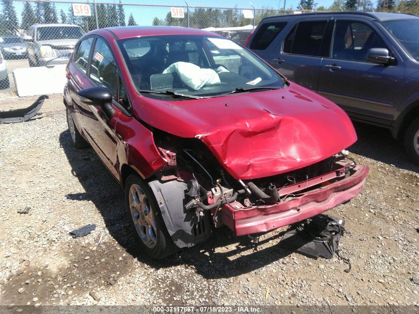 2013 FORD FIESTA TITANIUM - 3FADP4FJ1DM154052