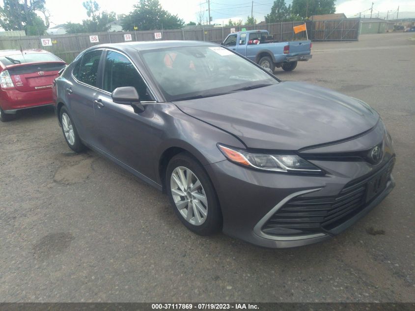 2021 TOYOTA CAMRY LE - 4T1C11AK6MU465974