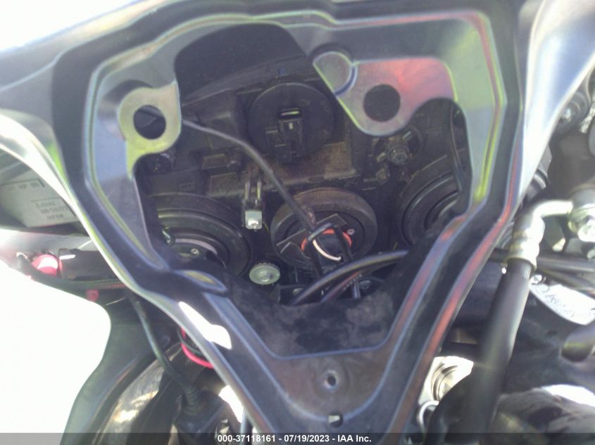 2009 SUZUKI GSX-R750 - JS1GR7LA492101166