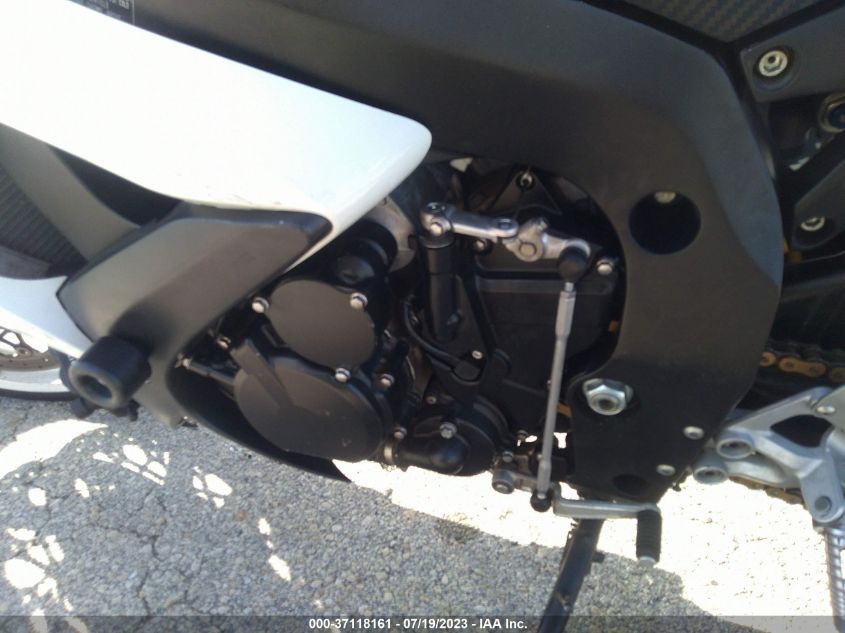 2009 SUZUKI GSX-R750 - JS1GR7LA492101166