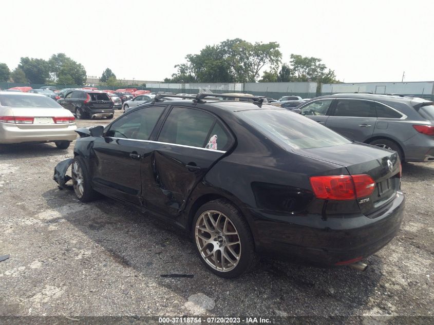 2013 VOLKSWAGEN JETTA SEDAN SE W/CONVENIENCE/SUNROOF - 3VWBP7AJ7DM412131