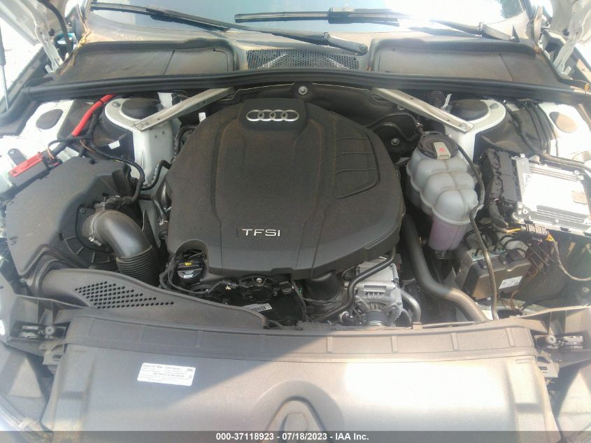 2019 AUDI A4 PREMIUM/TITANIUM PREMIUM - WAUGMAF46KN010733