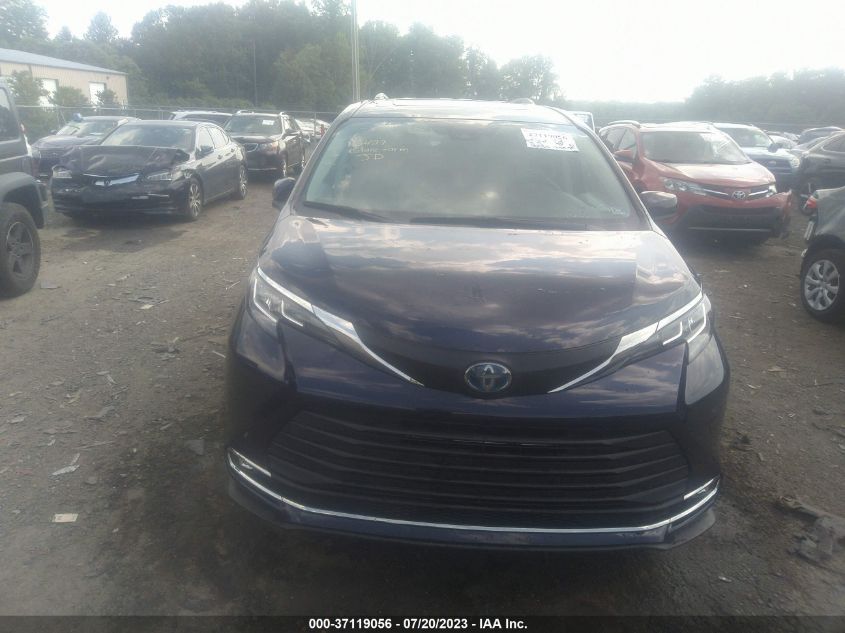 5TDYRKEC9MS072566 2021 TOYOTA SIENNA, photo no. 13