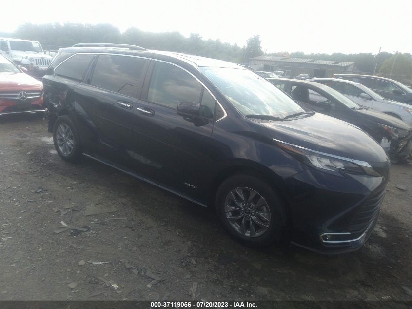 TOYOTA-SIENNA-5TDYRKEC9MS072566