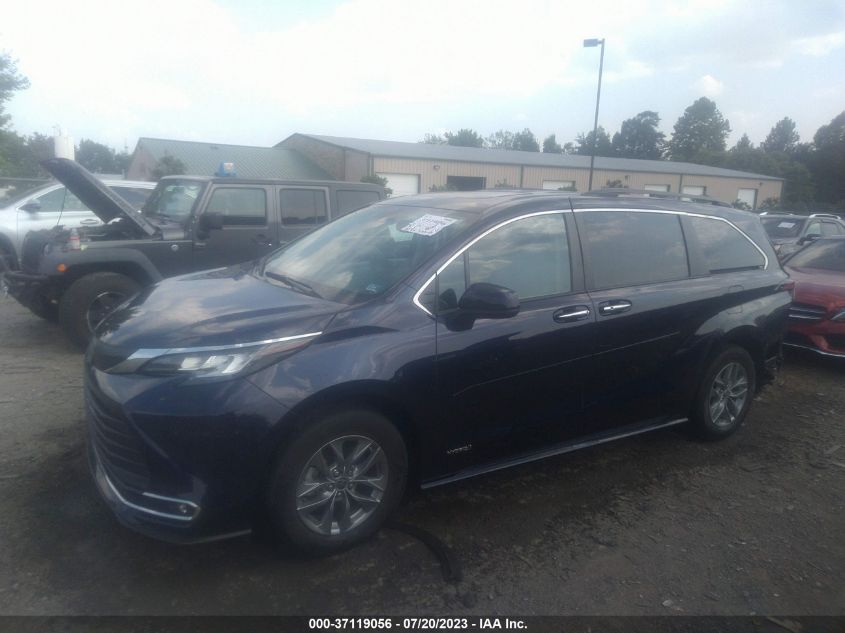 5TDYRKEC9MS072566 2021 TOYOTA SIENNA - Image 2