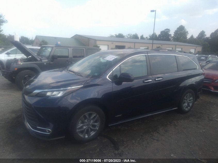 5TDYRKEC9MS072566 2021 TOYOTA SIENNA, photo no. 2