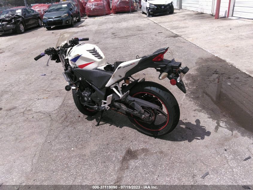 2013 HONDA CBR250 R MLHMC410XD5301654