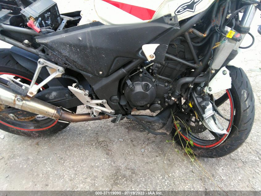 2013 HONDA CBR250 R MLHMC410XD5301654