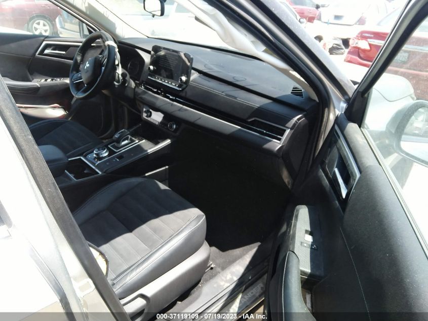 2022 MITSUBISHI OUTLANDER SE - JA4J3UA80NZ028403